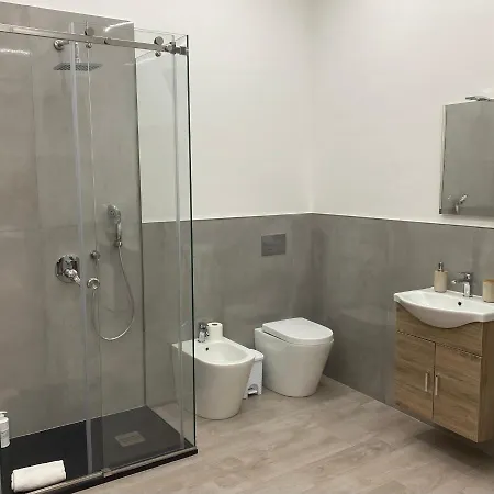 Locazione Breve Le Stanze Di Mandy Konukevi 3*